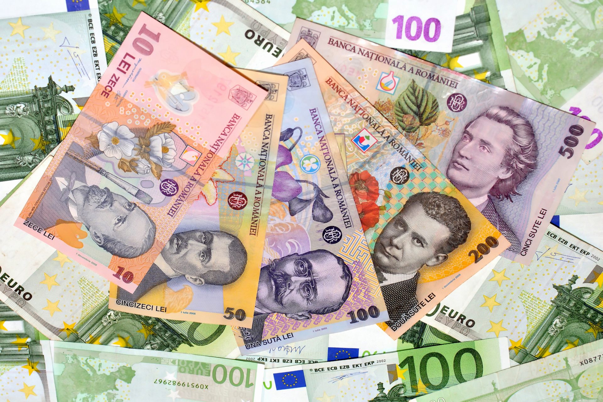 Ministerul Finanțelor a anunțat oficial, luni, lanțul de emisiuni de titluri de stat Fidelis pentru luna aprilie 2026, oferind românilor oportunitatea de a investi în aceste titluri cu dobânzi neimpozabile