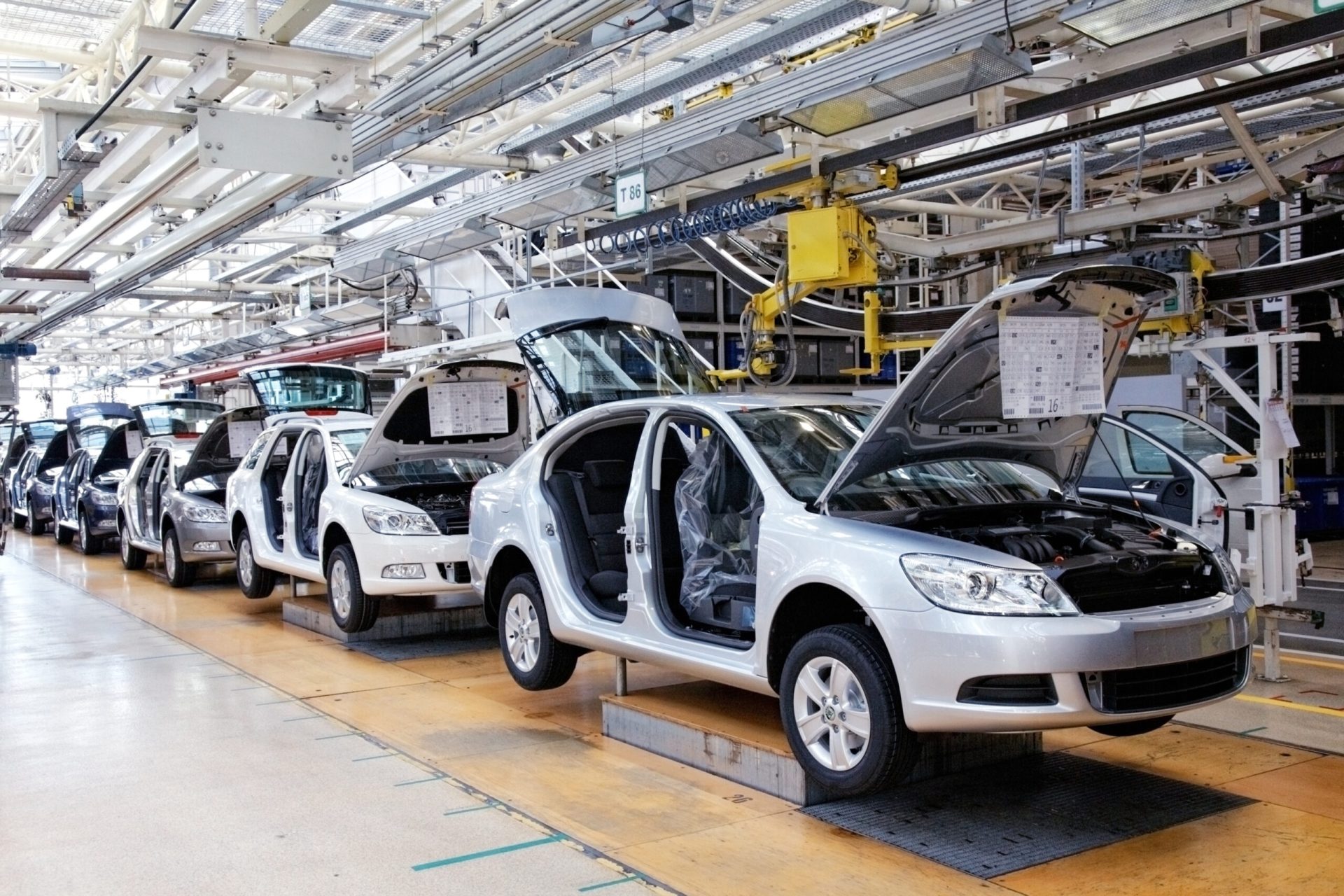 Producătorul auto sud-coreean Hyundai Motor avertizează că exporturile sale către Europa și Africa de Nord sunt în pericol din cauza conflictului în curs din Orientul Mijlociu, care afectează rutele de transport marfă obișnuite pentru aceste piețe