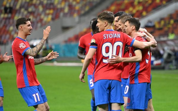 FCSB zdrobește Oțelul cu 4-0 pe Arena Națională: Cel mai bun meci al lui Rădoi