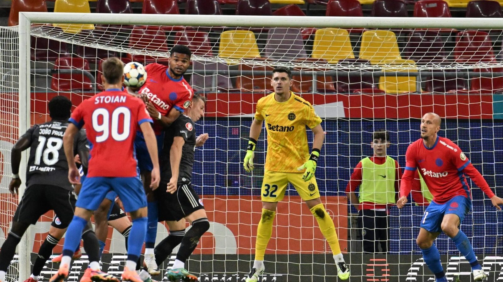 SuperLiga fierbe: UTA – Botoșani 2-1, FCSB în scenă! Revenire spectaculoasă?