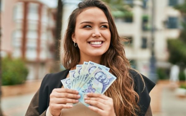 Fonduri de 200.000 lei pentru antreprenoarele din România, din 2026. Atenție la ANAF