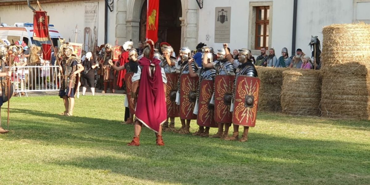 Dacii, Romanii și gladiatorii revin la Alba Iulia: Spectacol istoric în cetatea Alba Carolina