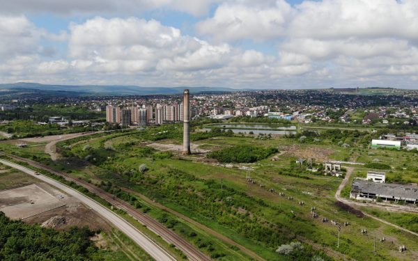 Zeci de mii de navetiști, asfixiați între oraș și periurban. Iași, cu Masterplanul