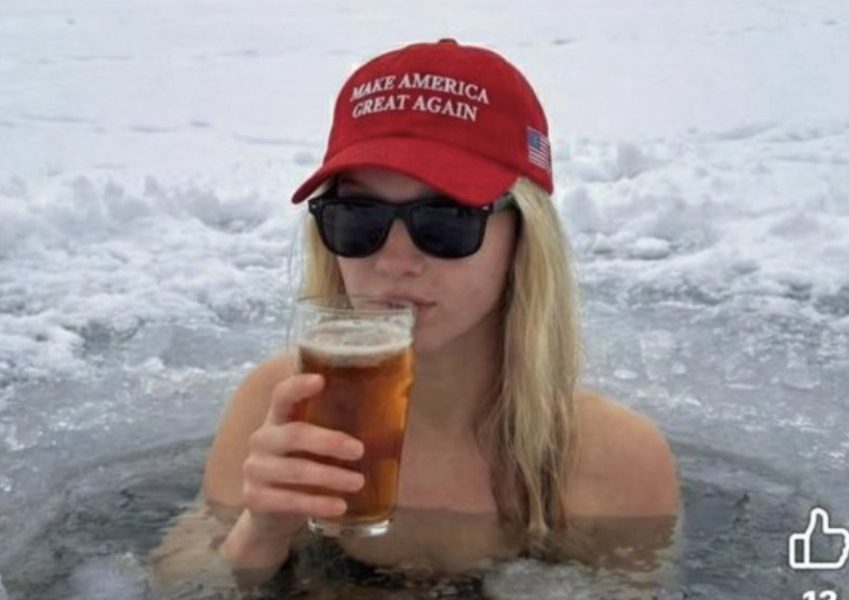 Indianul care a înșelat lumea cu o influenceră AI pro-Trump