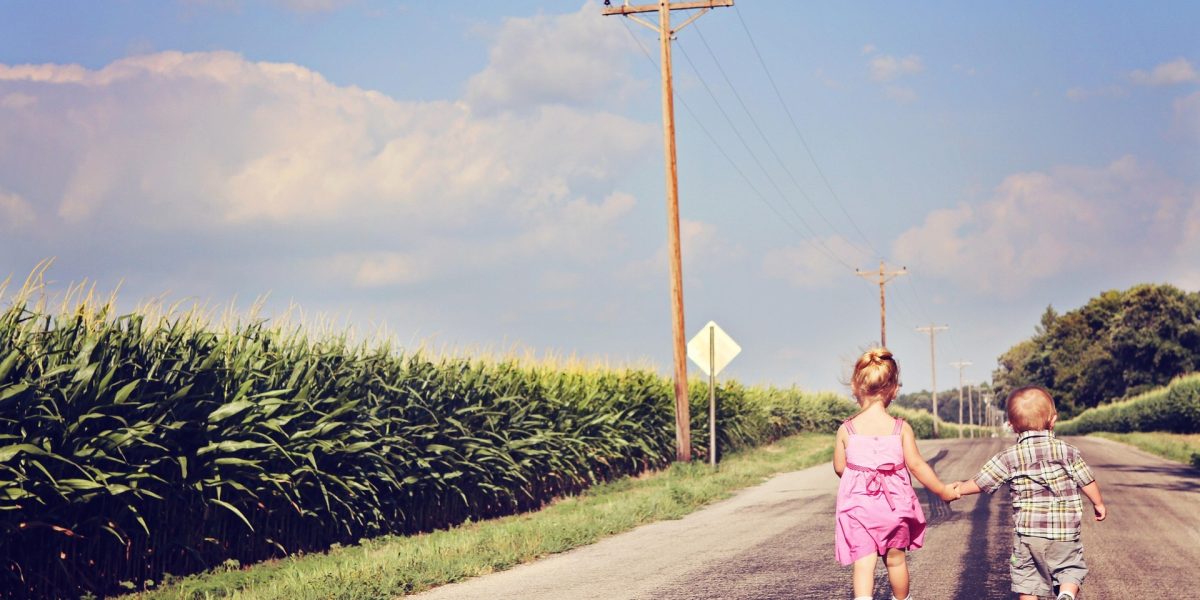 Ziua Internațională a Fraților și Surorilor: Ce surprize ne așteaptă?