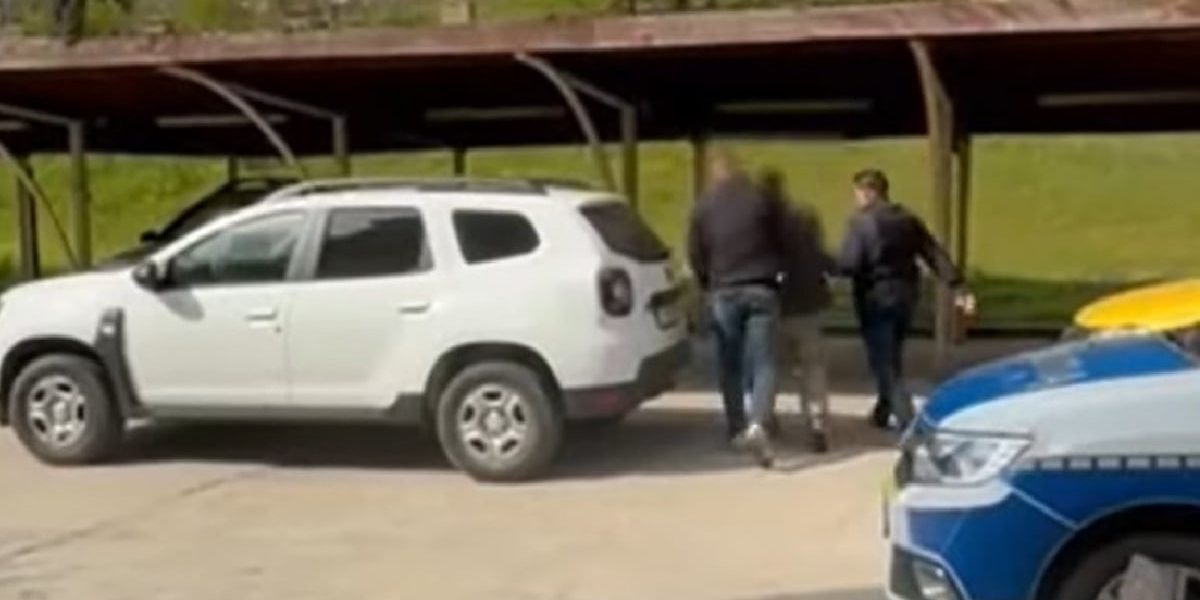 Șofer fără permis, urmărire ca-n filme în Dolj: fratele a atacat polițiștii!