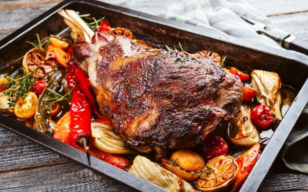 Marinată de miel ca la chef: Friptură perfectă, care se topește-n gură!