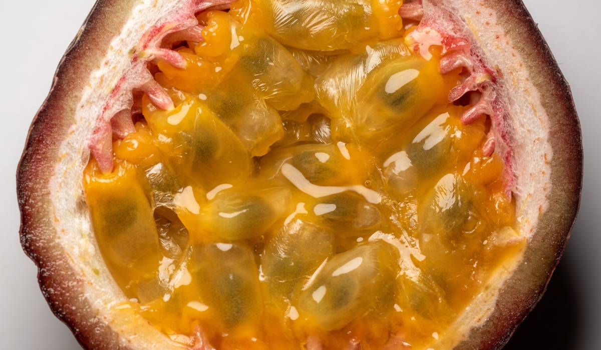 Fructul ce poate opri Alzheimerul și protejează creierul