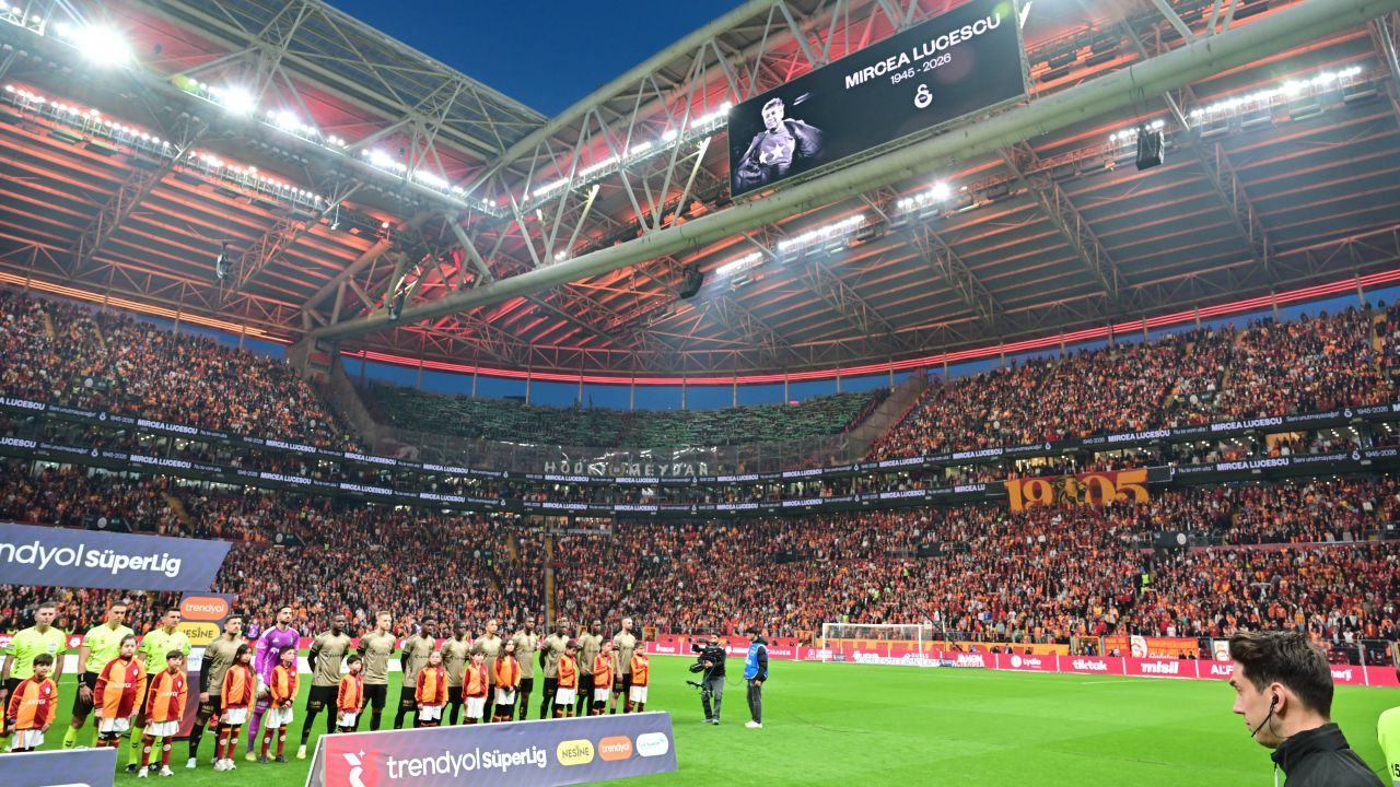Omagiu impresionant pentru Mircea Lucescu la Istanbul