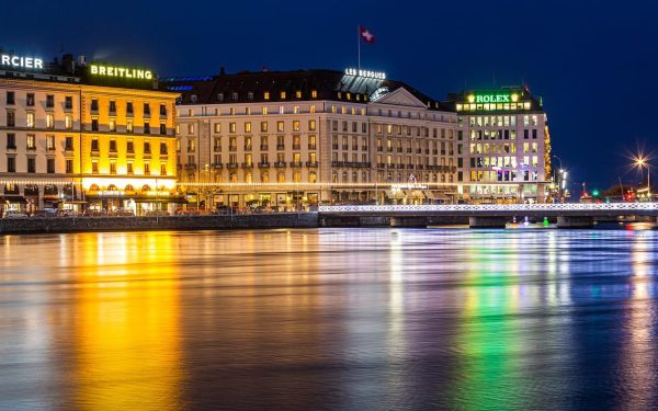 Elveția: Cetățenii decid, prin vot, dacă limitează exporturile de arme