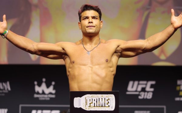 Costa nu exclude revenirea la categoria mijlocie după UFC 327