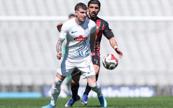 Valentin Mihăilă a avut o evoluție solidă, dar nu suficientă pentru a salva echipa sa, Rizespor, de la înfrângere în meciul cu Samsunspor, scor 4-1