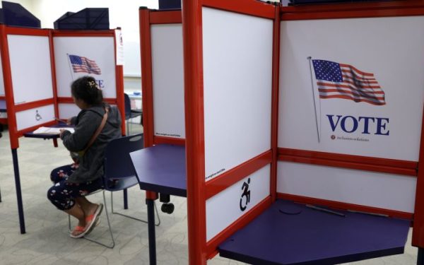 Americanii din Virginia, vot decisiv: Democrații, mai aproape de Congres