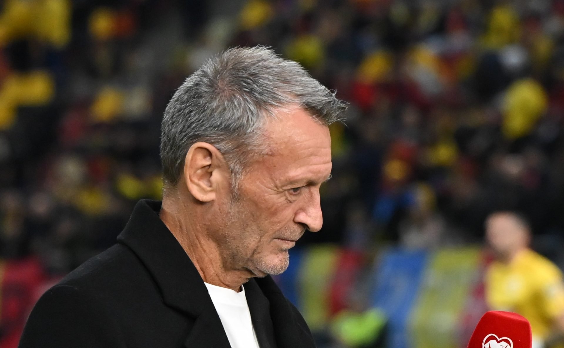 Universitatea Craiova a obținut o victorie importantă în play-off-ul SuperLigii, 2-0 cu CFR Cluj, și a ajuns la egalitate de puncte cu liderul U Cluj, fiind în continuare în lupta pentru titlu