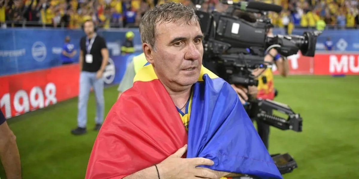 Hagi, măsuri radicale la națională: Doi fotbaliști, dați afară de „Rege”