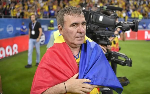 Hagi, măsuri radicale la națională: Doi fotbaliști, dați afară de „Rege”