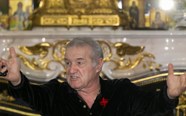Monah alungat de la Cernica, atac la adresa lui Gigi Becali: „Vrea să-L cumpere pe Dumnezeu”