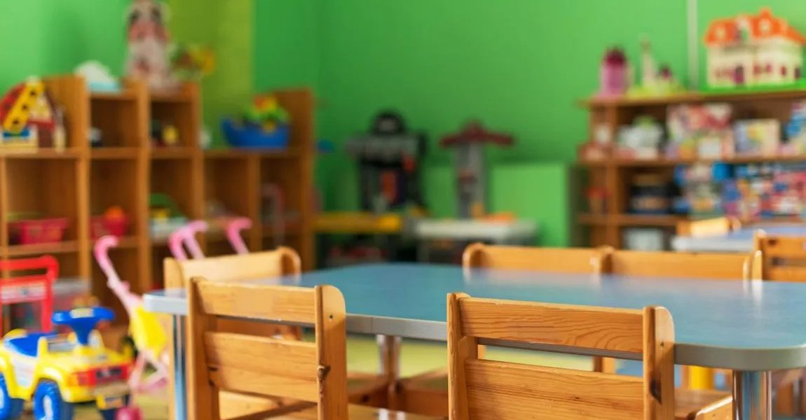 Bătaie și groază la o grădiniță PRIVATĂ din Craiova: Copiii, puși să se bată