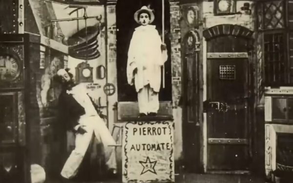 VIDEO: Comoara cinematografică din 1897, găsită în SUA. Gugusse și robotul gigant!