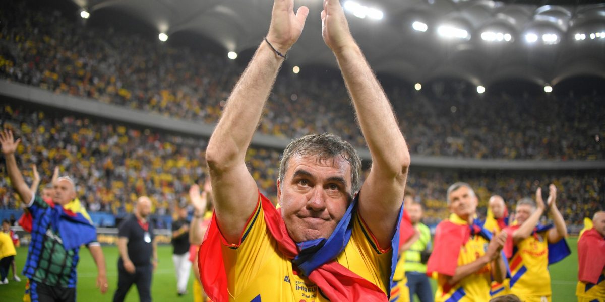 Hagi, gata de revenire: Semnează pe doi ani