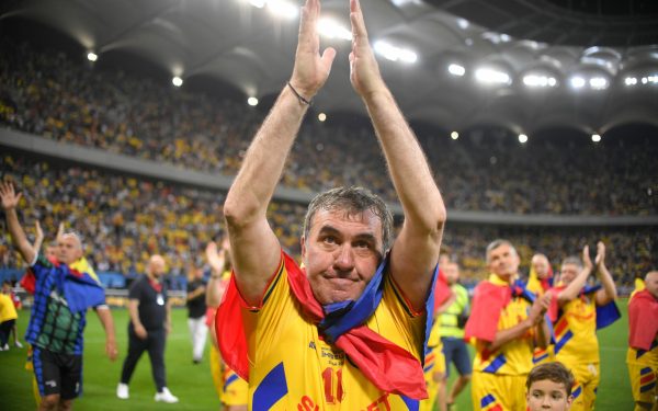 Hagi, gata de revenire: Semnează pe doi ani