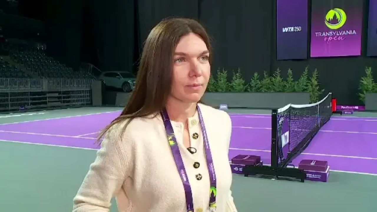 Simona Halep, fostul lider mondial WTA, a reacționat public după ce starea de sănătate a antrenorului Mircea Lucescu s-a deteriorat și acesta a fost internat în stare de comă indusă la Spitalul Universitar din București