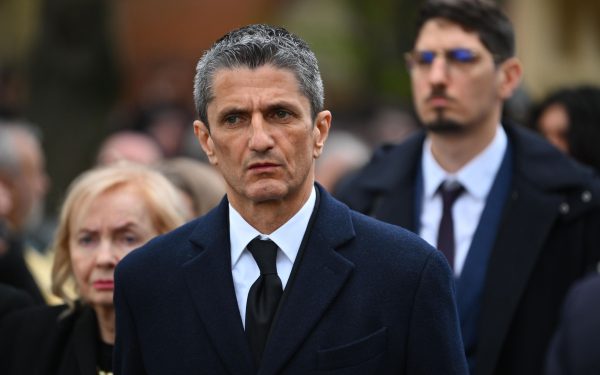 Răzvan Lucescu, sfâșiat de durere: Cuvintele cutremurătoare la înmormântarea lui Mircea Lucescu