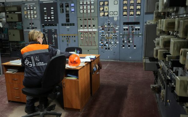 Rusia lovește: Cernihiv, fără curent după atacul asupra centralei, sute de mii afectați