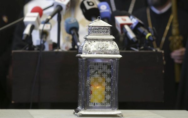 Lumina Sfântă de la Ierusalim ajunge în România de Paște