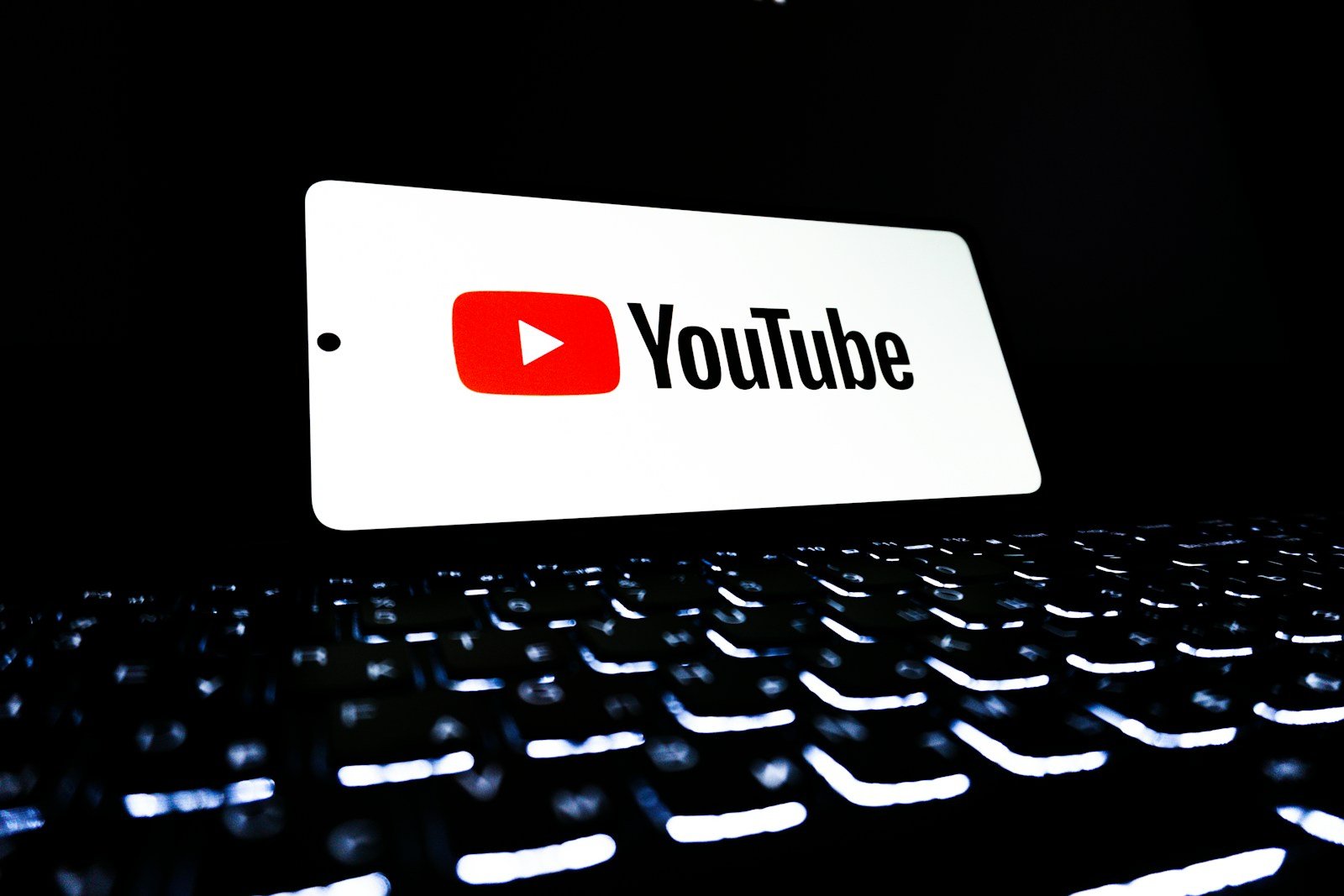 YouTube PREMIUM, scumpiri în SUA: Cât vor plăti americanii pentru muzică și videoclipuri
