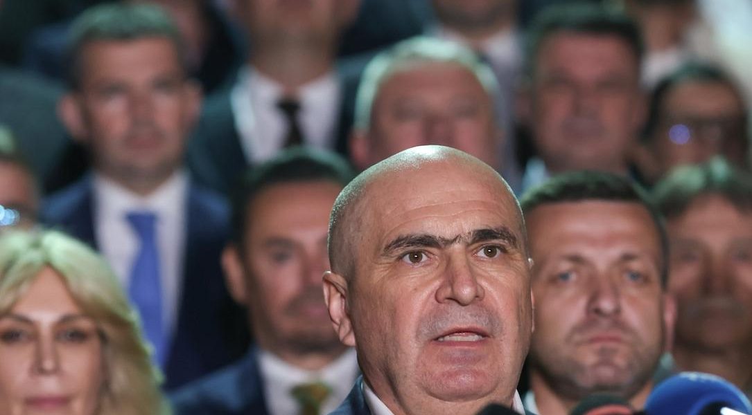 Bolojan sfidează PSD: Rămâne premier, în ciuda retragerii sprijinului