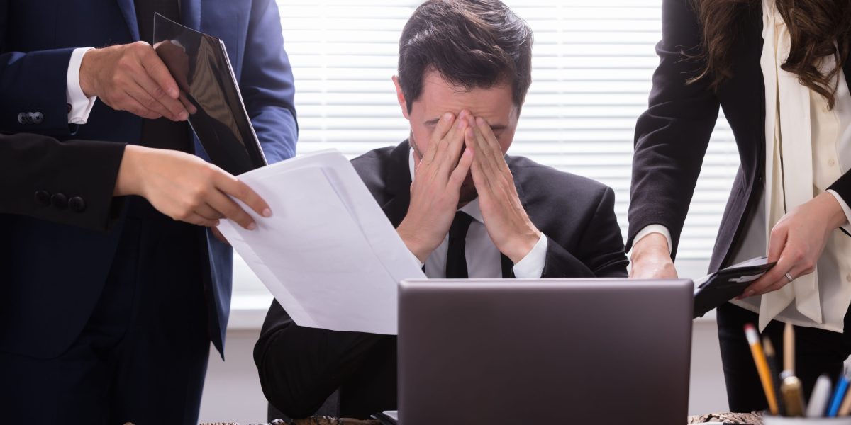 Managerii, tot mai epuizați. Cum readuc companiile liderii pe calea succesului?