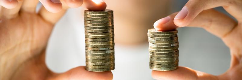 Salarii mai mari, dar coșul de cumpărături s-a subțiat drastic în România