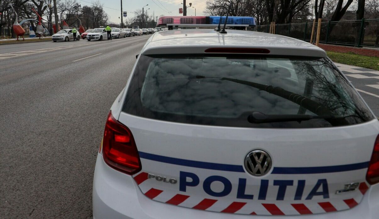 Un grav accident rutier s-a petrecut luni după-amiază în centrul municipiului Giurgiu, soldat cu răni pentru patru persoane, inclusiv doi minori