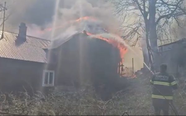 Incendiu devastator în Vrancea: 32 de case mistuite de flăcări puternice