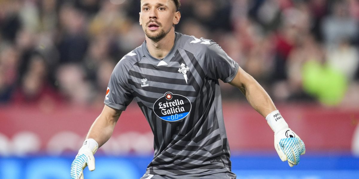 Radu, erou în eșecul Celtei! Ce notă a primit portarul român după Freiburg?