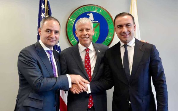 Miniștrii Români, lovitura la Washington: 500 milioane dolari de la Banca Mondială pentru gaze