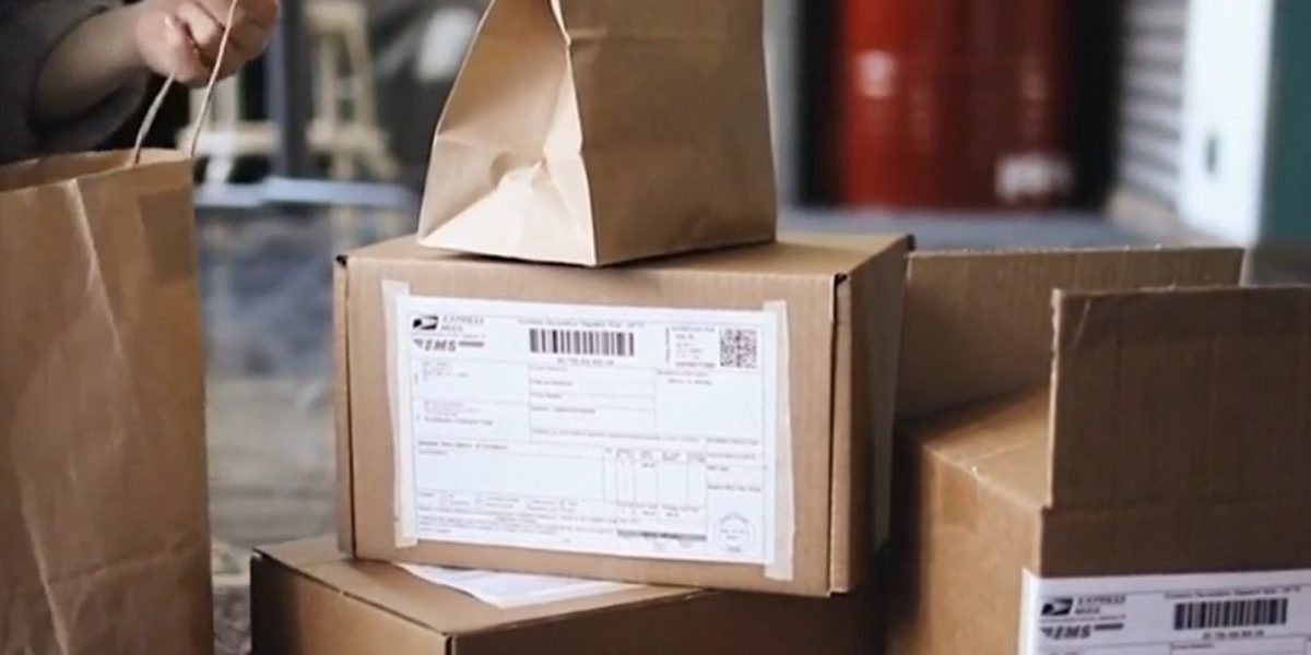 eMAG bagă taxa de 4 lei și la Genius: Explicația gigantului de e-commerce