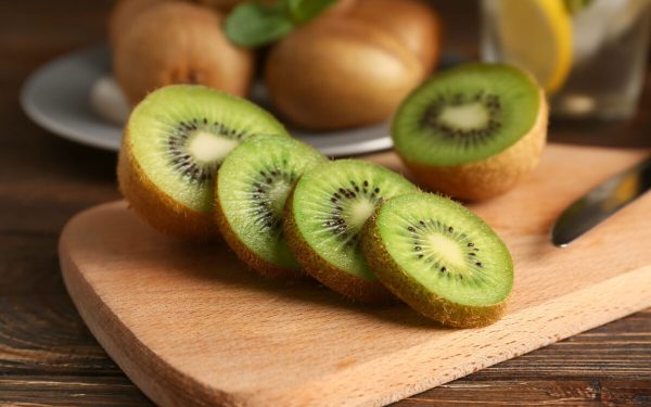 Kiwi: Super-fructul sănătos! De ce nutriționiștii recomandă coaja