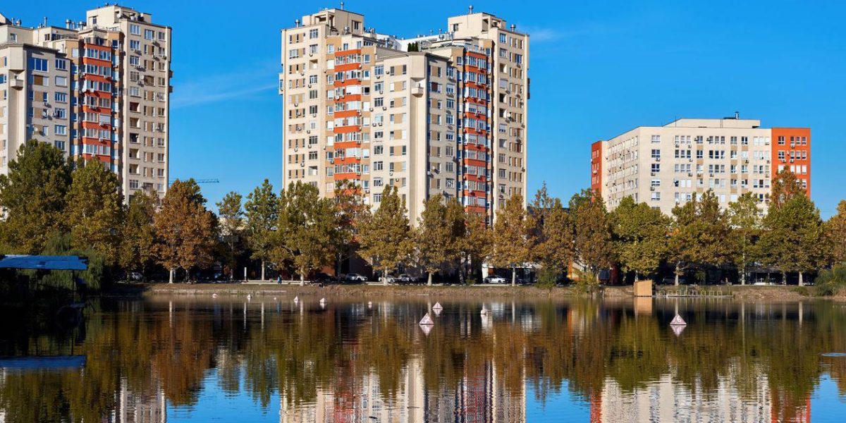 Cine decide câți plătesc întreținere? Când poți scoate bani mai puțini