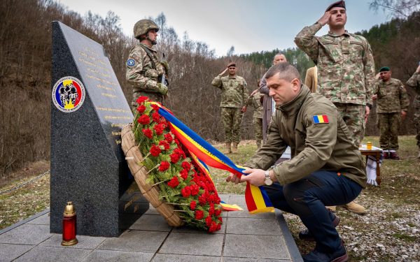 Lari Brânzan, profund emoționat în Bosnia: Comemorare pentru eroul căzut după 1990