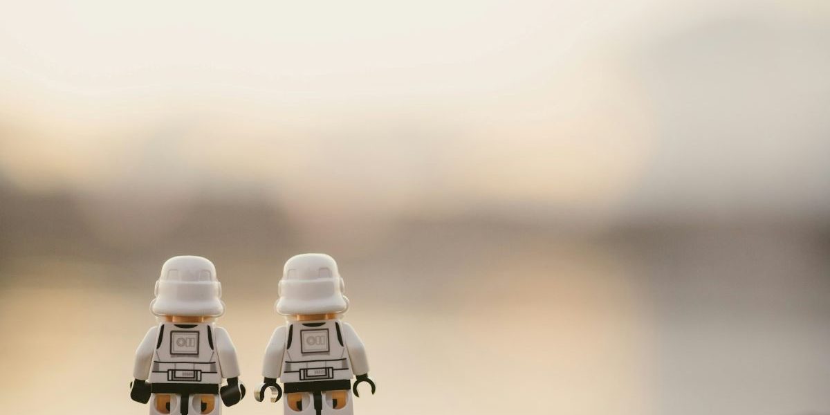 Propaganda Iran prin LEGO: AI folosește videoclipuri pentru milioane de vizualizări