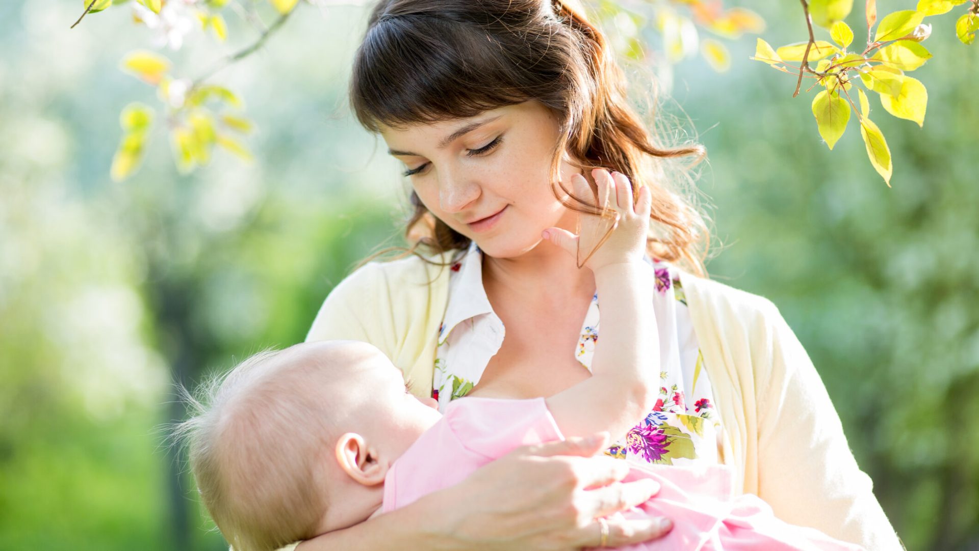 Concediul de maternitate este un drept fundamental pentru viitoarele mame din România, oferind protecție și sprijin financiar în perioada pre- și postnatală