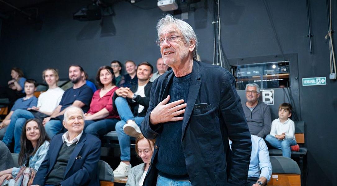 Festivalul Hoinar revine la București în Mai: Muzică, teatru și literatură