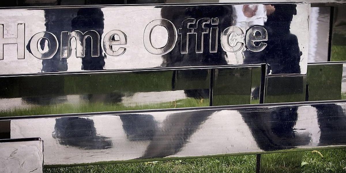 Marea Britanie restrânge drepturile de rezidență pentru cetățenii UE: 1,4 milioane afectați