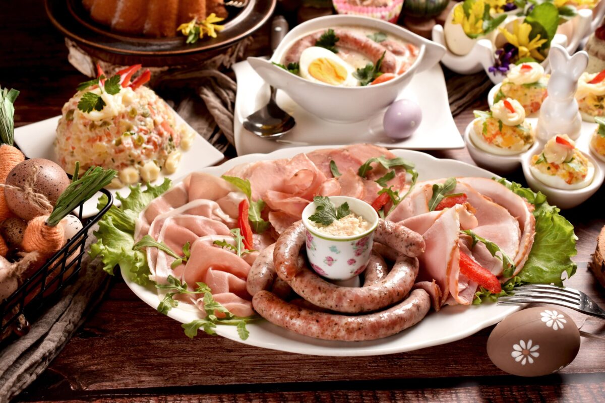 Preparatele tradiționale de Paște, bogate în grăsimi și carbohidrați, pot pune la încercare sistemul digestiv și pot declanșa crize biliare pentru persoanele cu probleme la nivelul vezicii biliare