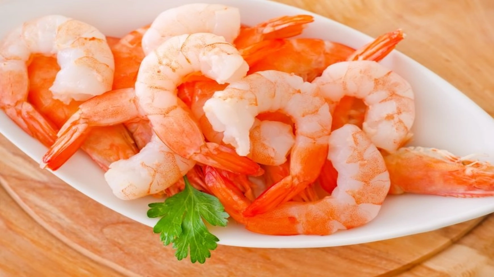 Virus periculos, răspândit prin fructe de mare: Atac la sănătatea ochilor!