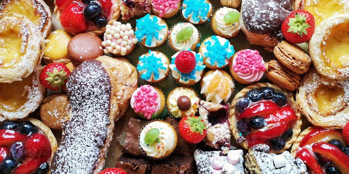 Desertul contra cozonacului: Cofetăriile, lovitura Paștelui pe buget de criză