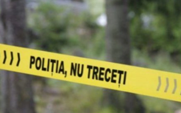 Paaște însângerat: Femeie strivită de tren