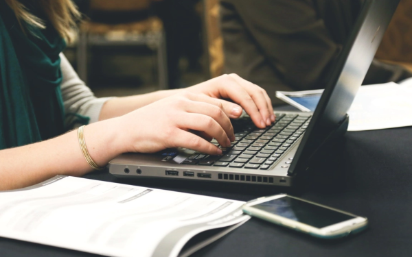 ChatGPT și Gemini, erori masive în diagnostic: Până la 80% greșeli!